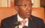 Le Premier ministre, Abdoul Mbaye salue toute l’assistance et zappe Me Ousmane Ngom.