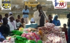 Abdou Guité Seck à l’arbre de Noel des enfants défavorisés de la Commune de Saint-Louis.(Communiqué)