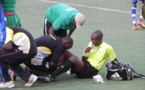 Insolite au stade Me Babacar: Les crampes de Mr… l’Arbitre !