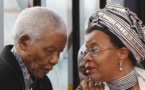 La femme de Mandela épate les Sud-Africains