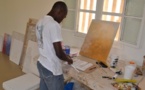 Saint-Louis: Pour échapper aux galeristes, un jeune artiste se dote de son propre espace. Saint-Louis: Pour échapper aux galeristes, un jeune artiste se dote de son propre espace.