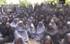  VIDEO Nigeria: les premières images des jeunes filles enlevées par Boko Haram