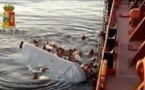 Des Image Choc ! Des migrants se noient à quelques centimètres du cargo venu les secourir, Regardez!