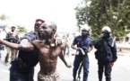 UCAD : la police en flagrant délit de violence gratuite Regardez !