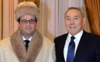 Hollande en chapka met l'Élysée dans l'embarras