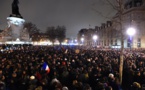 Direct: des milliers de manifestants en soutien à Charlie Hebdo