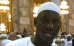 L’international Sénégalais Demba Ba offre 23 MILLIONS pour la réhabilitation de la mosquée de KOUSSANAR.