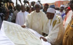 Autoroute Thiénéba-Tivaouane-Saint-Louis/Achèvement de la grande mosquée: Macky Sall débarque en père Noël à Tivaoune ! Autoroute Thiénéba-Tivaouane-Saint-Louis/Achèvement de la grande mosquée: Macky Sall débarque en père Noël à Tivaoune !