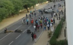URGENT - UGB: les étudiants barrent la route nationale, ce matin.