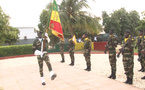 Armée : 1996 nouvelles recrues dont 92 femmes reçoivent le drapeau national à Bango