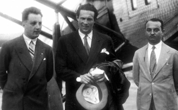 Mermoz, pilote de légende de l'Aéropostale, disparaît le 7 décembre 1936