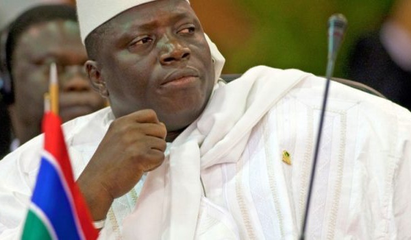 Jammeh dévalise le trésor public, emporte 7 milliards et des voitures de luxe, brûle des documents…