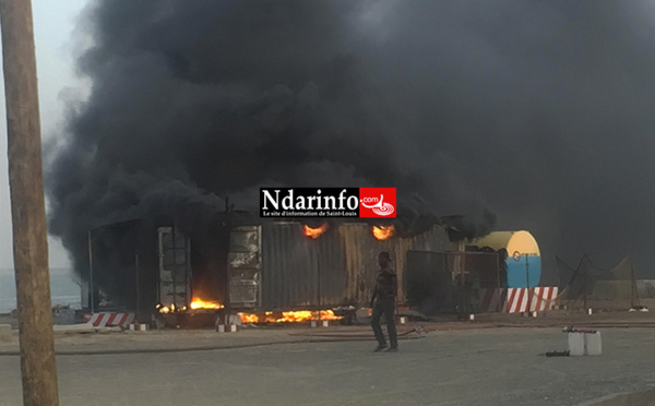 URGENT : incendie au quai de pêche de l'hydrobase ( photos)