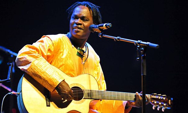 Zénith / Baba Maal casse la baraque.