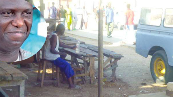 Pour perpétuer l'œuvre de Feu Moubarack DIEYE, Mansour FAYE réfectionne son corbillard