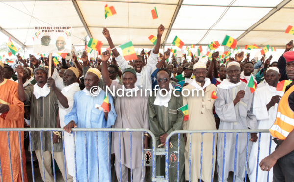 ( Photos ) Remise de chèques et de moteurs aux pêcheurs : les images inédites ...