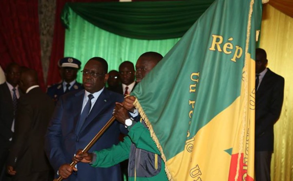 Macky sermonne les lions