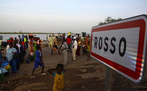 Refoulé de la Mauritanie, un Nigérian en colère poignarde un policier sénégalais.