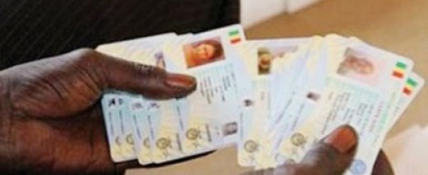 Cartes d’identité numérisées : Leur durée de validité encore prorogée jusqu’au 30 Avril 2018