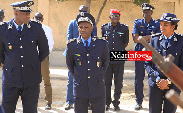 POLICE: le Commissaire Ousmane FALL installé à l'arrondissement de l'île (photos)