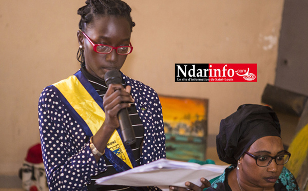 Lutte contre les ordures : Fagouda TOURE, la présidente du Conseil municipal des enfants, s'engage (vidéo)