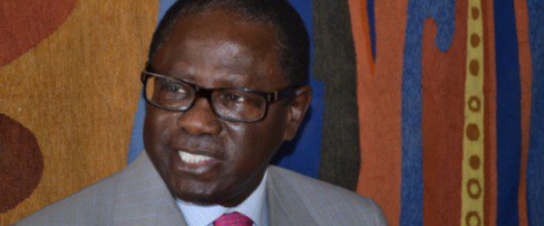 Pape Diop : “Macky Sall nous a ligotés et revendus à la France”