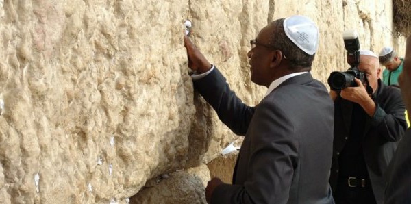 Incident diplomatique : Sidiki Kaba visite la Mosquée Al-Aqsa de Jérusalem, les Palestiniens exigent des excuses du Sénégal