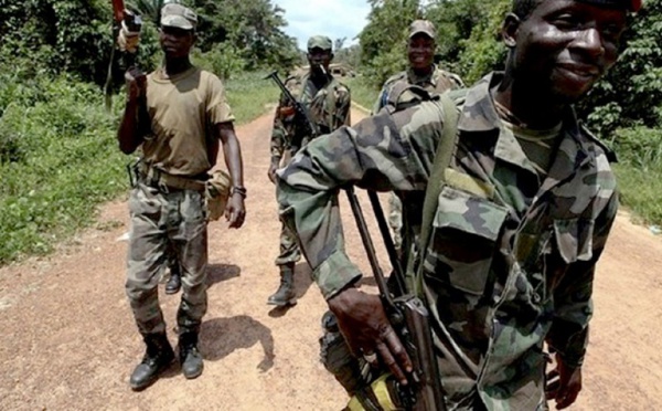 Attaque armée à Niambalang : Un mort et des boutiques dévalisées, les assaillants font exploser un pont
