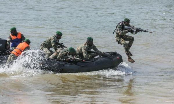 Attaque de Nyassia : L'Armée aux trousses des assaillants