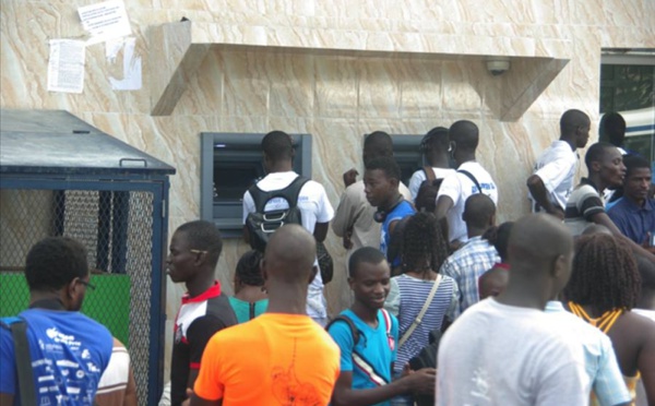 Bourses des étudiants : Un gros scandale d'État