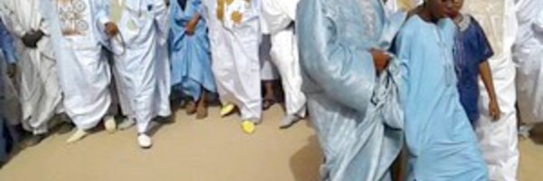 Pèlerinage à Nimzat…Pourquoi ces rackets sur la route ?