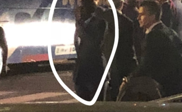 Quand N'Golo Kanté, champion du monde, hèle un taxi comme un simple Parisien