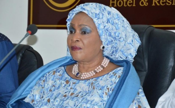 Débauchage politique : Aïda Ndiongue dans le viseur de Macky