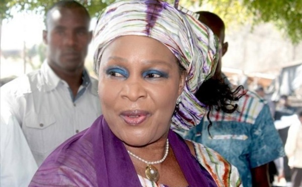 Aida Ndiongue : "Je reste au Pds"