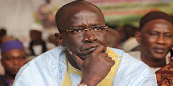 Le soleil : Yakham Mbaye face à sa première crise