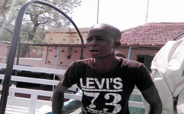 Boy Djinné relaxé