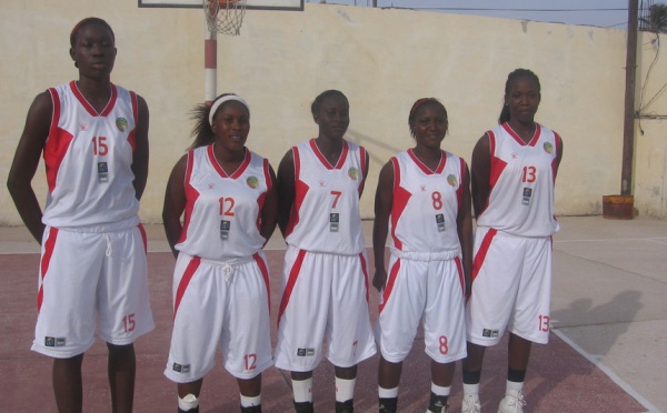 Basket Ball National1 féminin poule A 5éme tour :  SLBC un pas vers les play-off