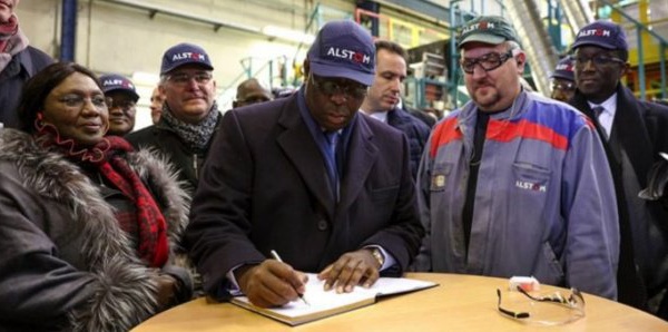 Lampadaires solaires : l’Etat fait un chèque de 57 milliard