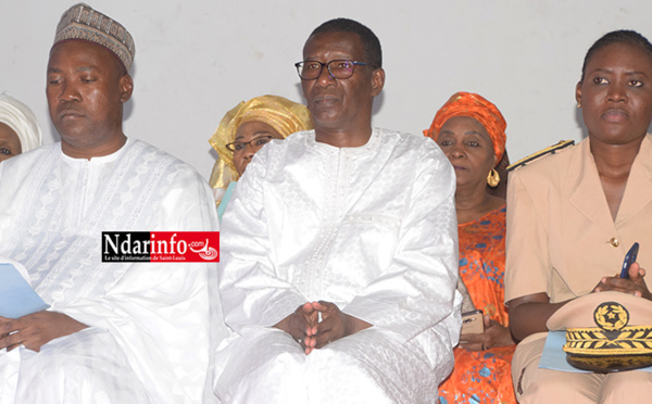 ENRÔLEMENT DANS LA CMU : Mary Teuw NIANE inscrit 10.000 élèves de Saint-Louis (vidéo)