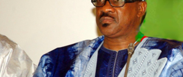 Parrainage : 65.000 signatures validées pour Me Madické Niang