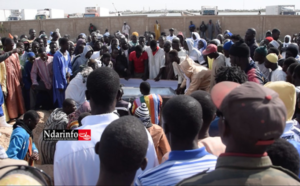 Les quatre pêcheurs enterrés à THIAKA NDIAYE. Oumar GUÈYE déclaré persona non grata à Guet-Ndar (vidéo)