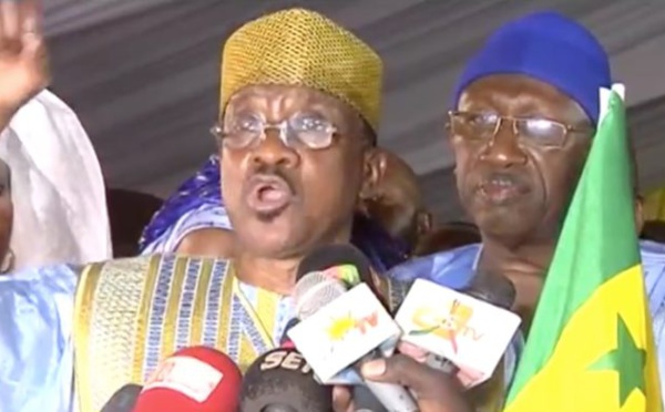 Médina Gounass : Annoncé proche de Macky Sall, le khalif snobe Madické Niang !