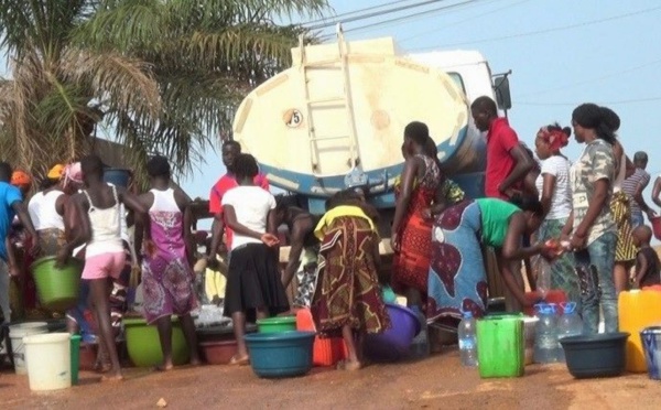 La SDE confirme l'éventualité d'une pénurie d'eau à Dakar : des camions-citernes annoncés 