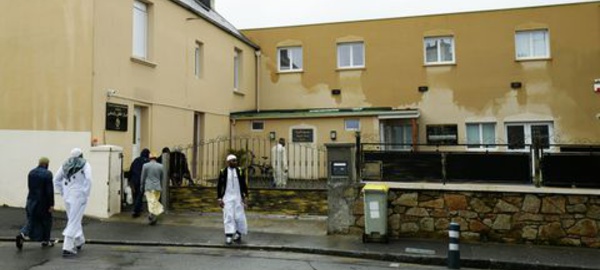 Coups de feu devant la mosquée de Pontanézen à Brest : 2 blessés