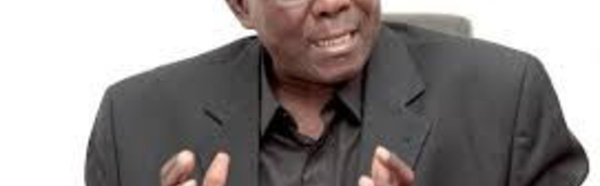 Grâce présidentielle: Une "monarchisation de la République à abandonner d'urgence"