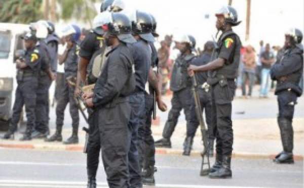 VIDEO-Campagne électorale : La police charge le cortège de Cheikh Bamba Diéye et Idrissa Seck (Poste – Médina)