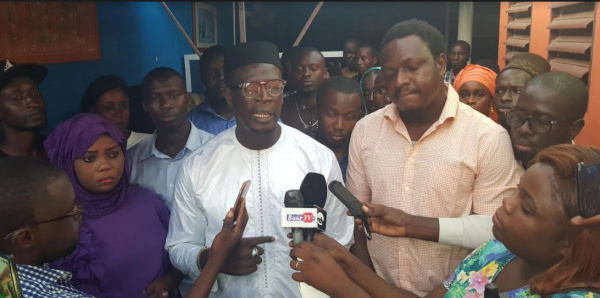 Les jeunes aperistes de Dakar très en colère contre Macky SALL