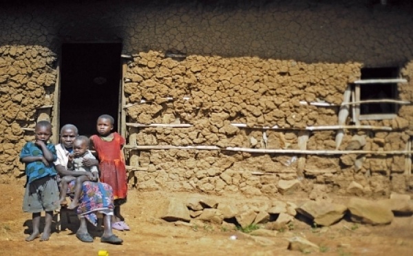 La pauvreté extrême recule, mais certains facteurs de vulnérabilité persistent (Banque mondiale)