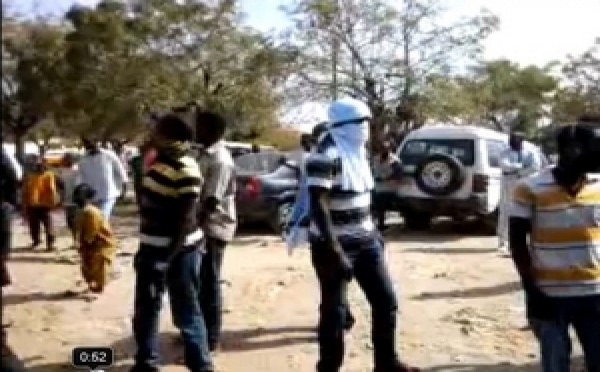 Affrontement entre Thiantacounes et la police au bureau de vote de Wade