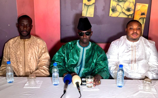 De jeunes « Mbacké-Mbacké » contre Pape Alé Niang : « Son livre sur le COUD est un tissu de mensonges … »